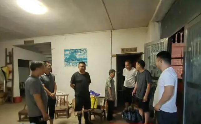 慈利縣楊柳鋪鄉(xiāng)|齊心協(xié)力，奮戰(zhàn)防汛一線