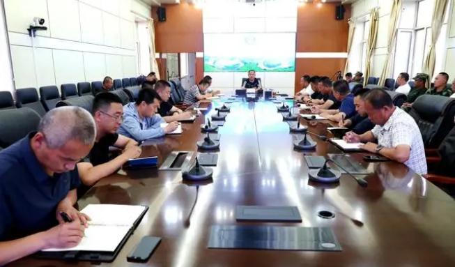 阿木爾林業(yè)局召開夏季森林防火，林下資源管理工作部署會議